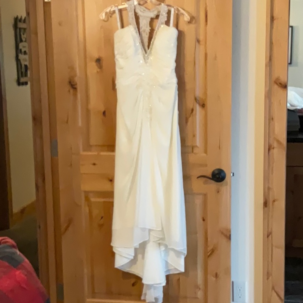 Wedding dress size 10 excellent condition